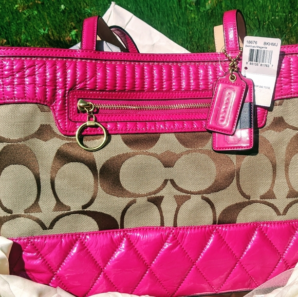 Pink Coach Purse - Picture 2 of 12
